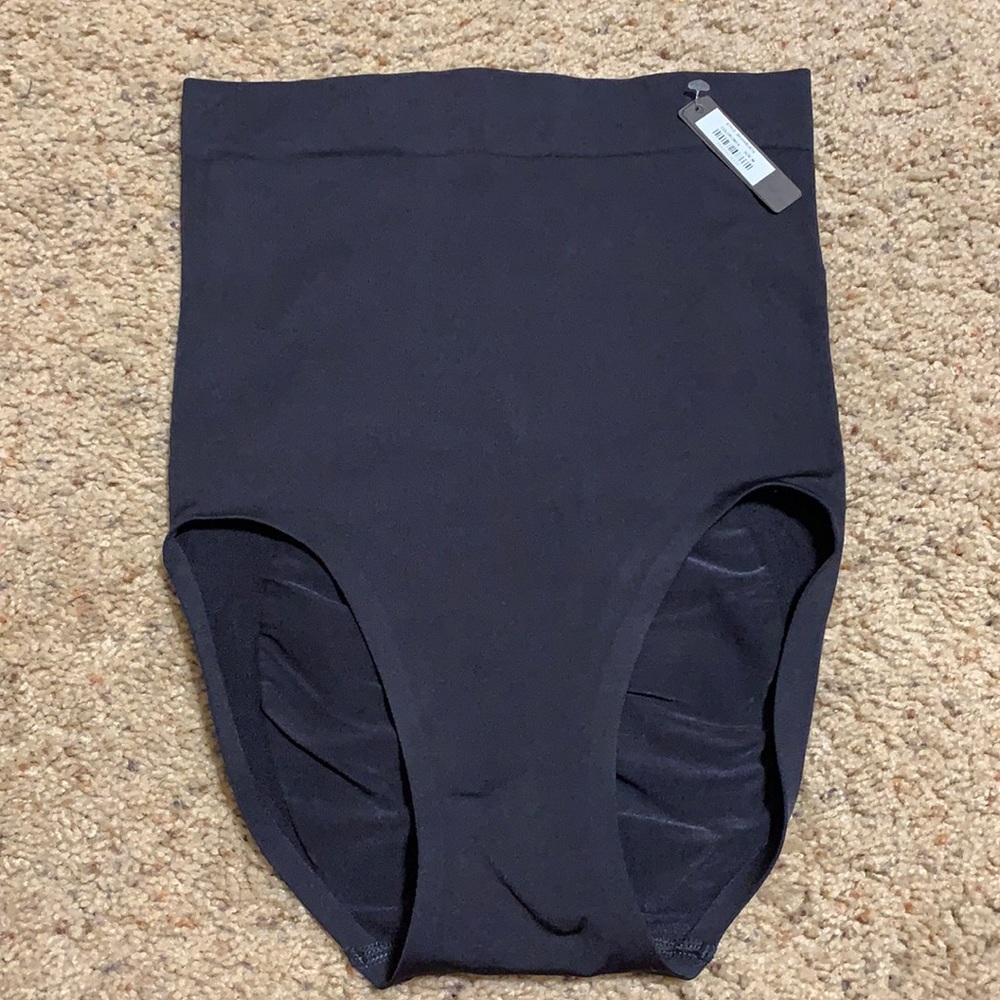 NWT Skims Shapewear